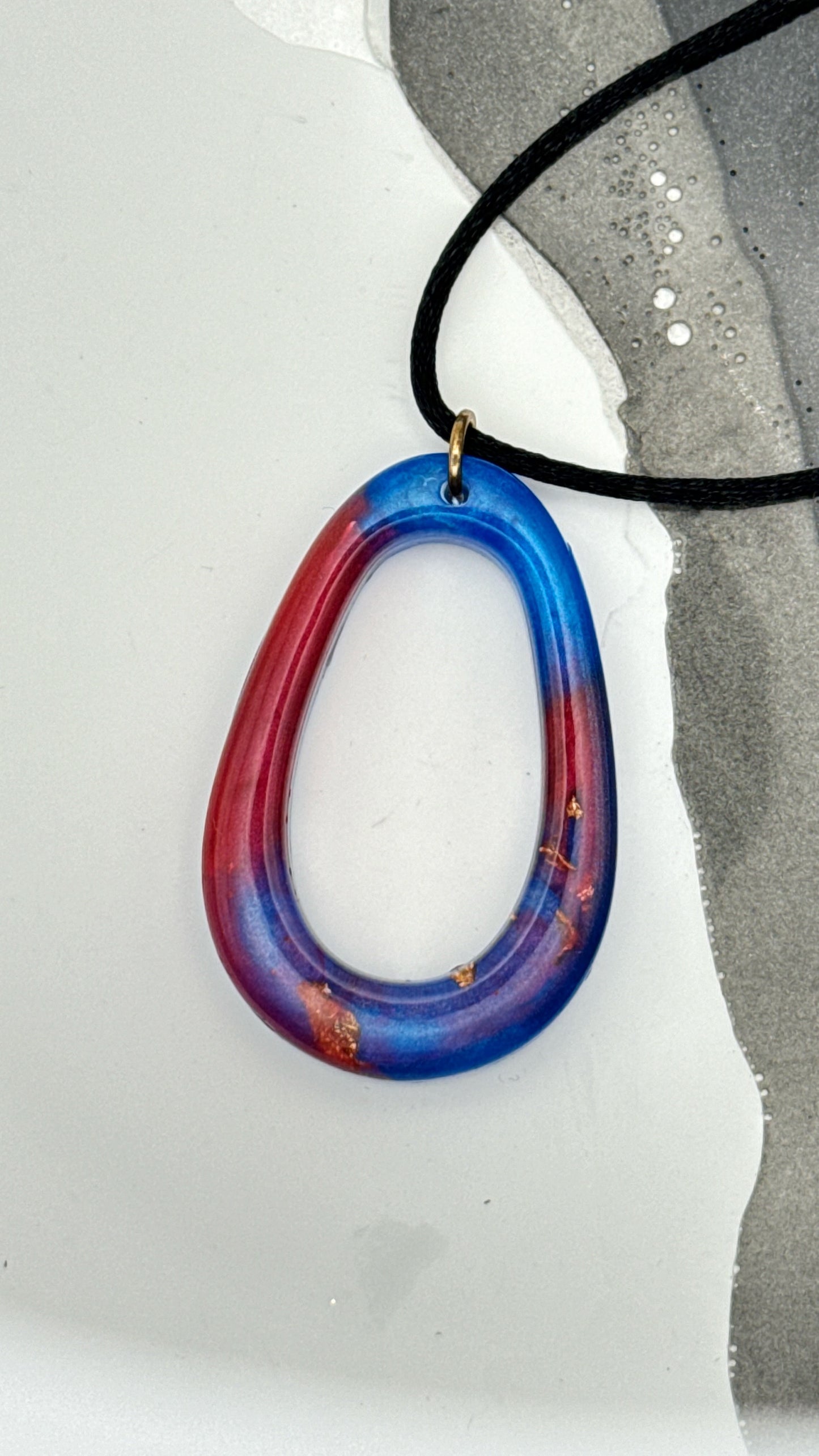 Unity Loop Pendant