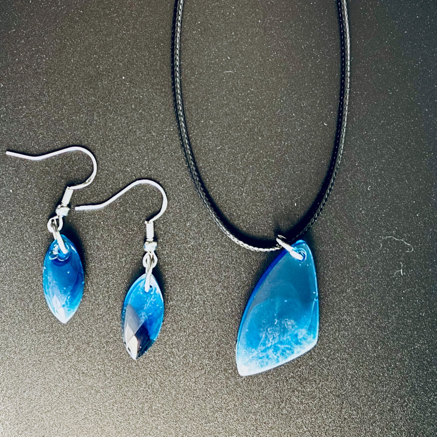 Sapphire Sweep Set