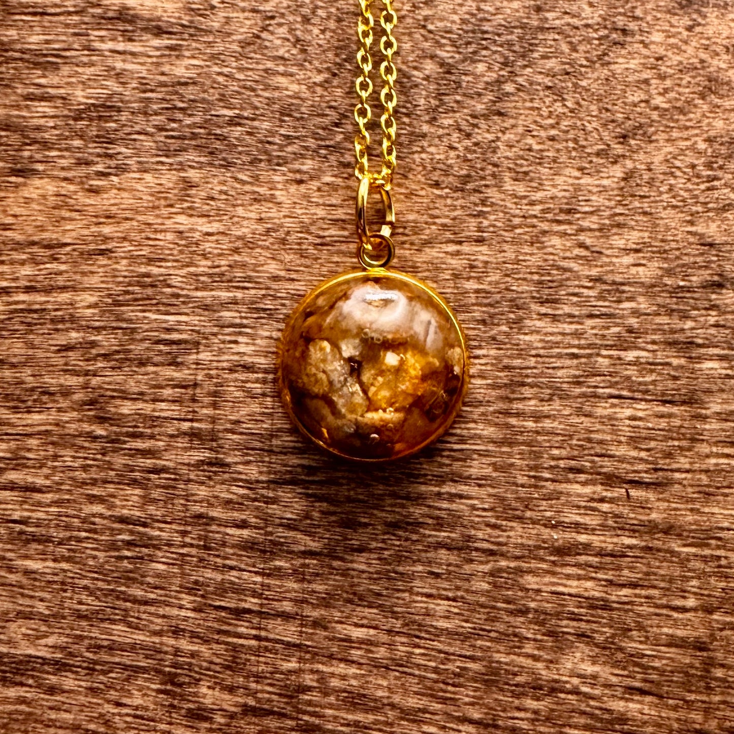 Kaw River Sphere Necklace (Gold)