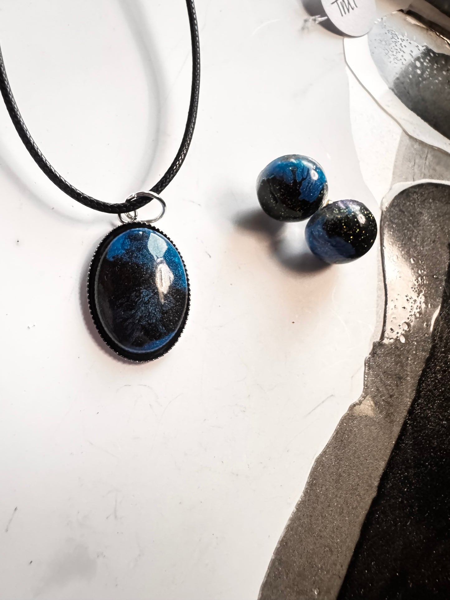 Black & Blue Daze