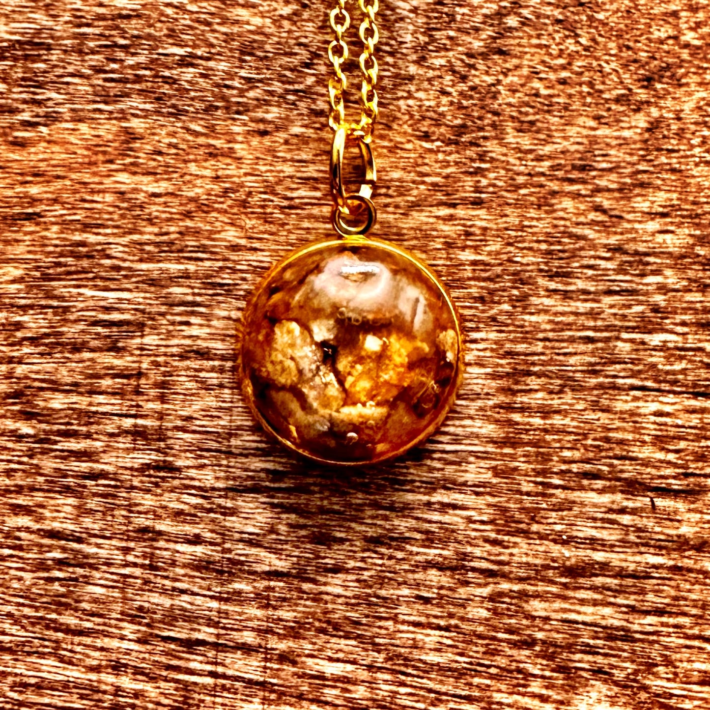 Kaw River Sphere Necklace (Gold)