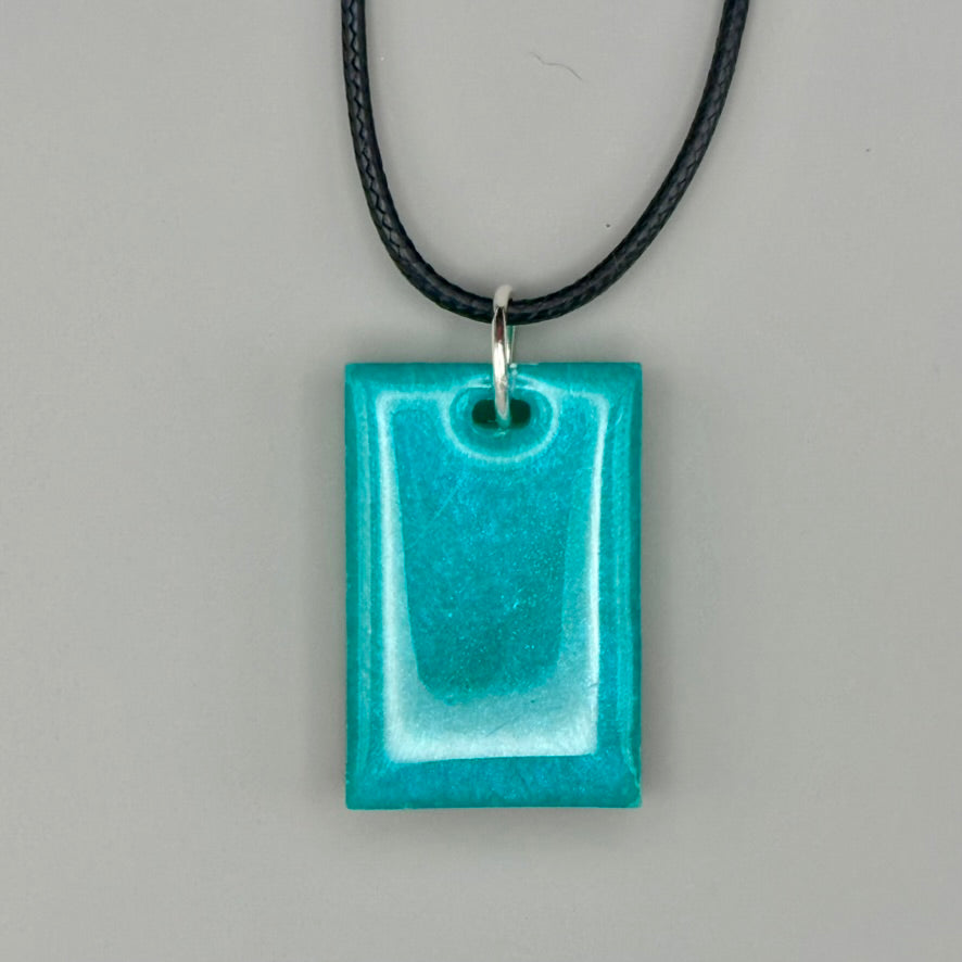 Field Spark Pendant (Medium)