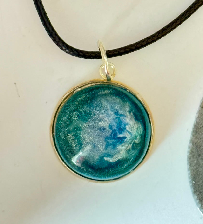 Teal Glow pendant