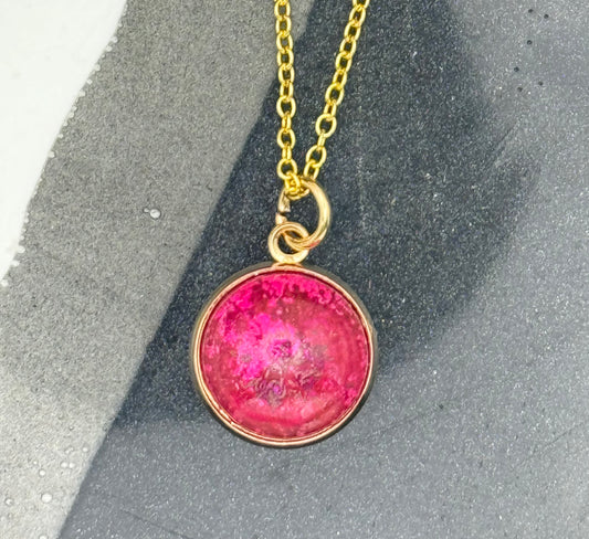 Pink round pendant