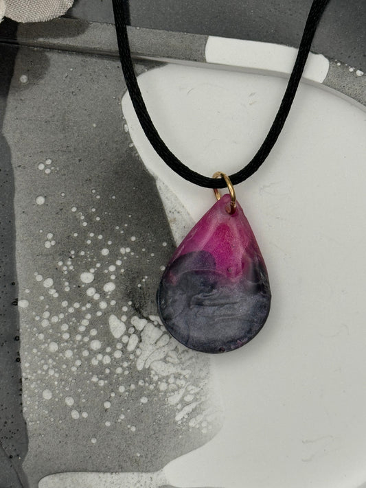 Teardrop pendant