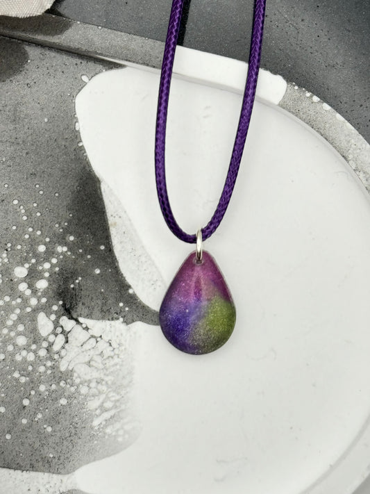Teardrop pendant