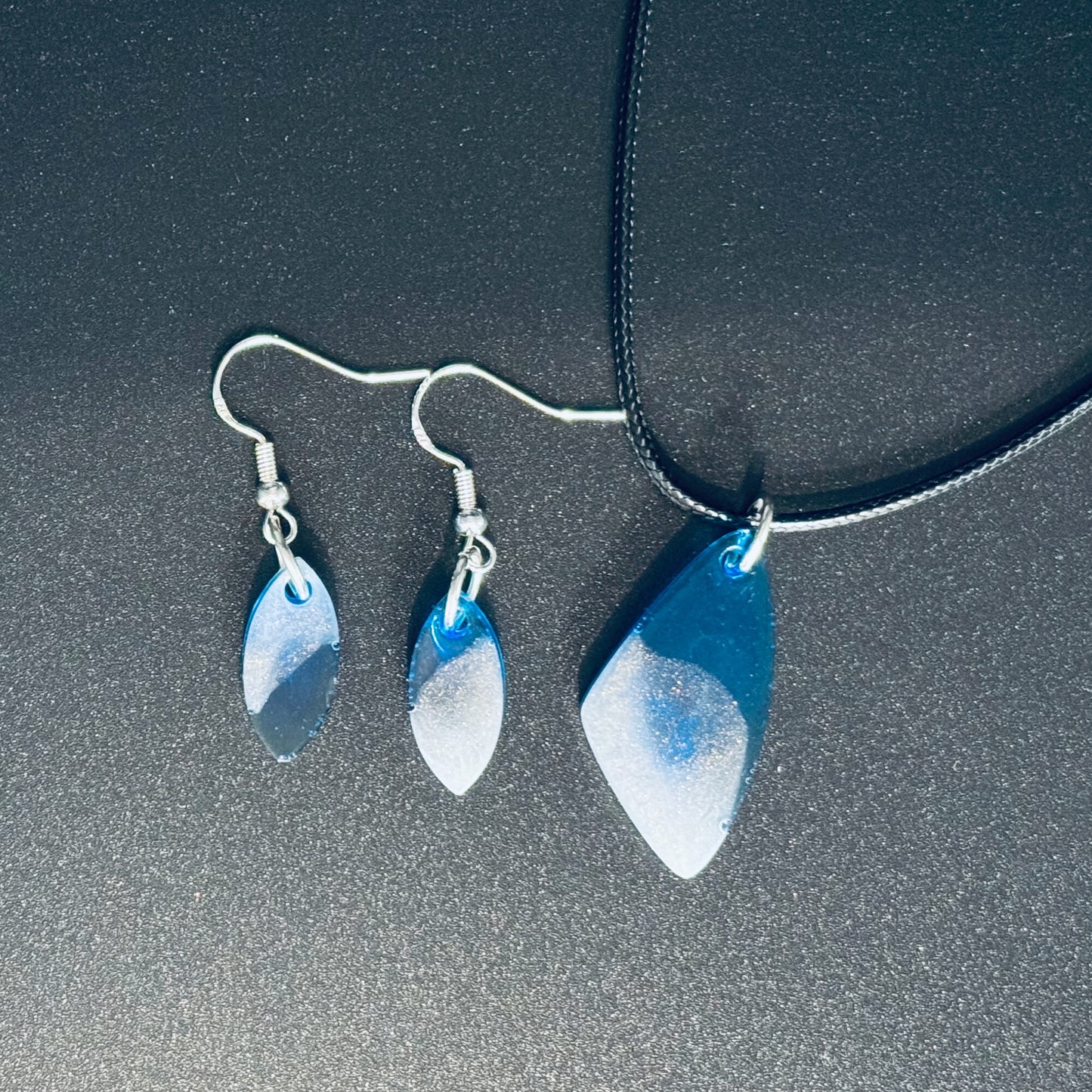 Sapphire Sweep Set