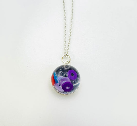 Ohs Confetti Pendant