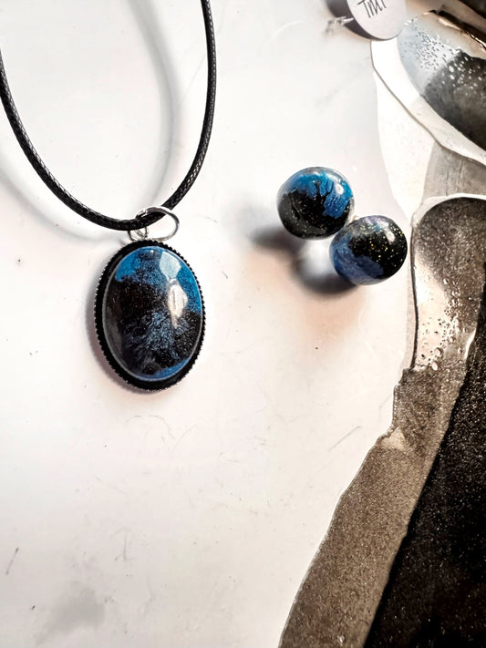 Black & Blue Daze