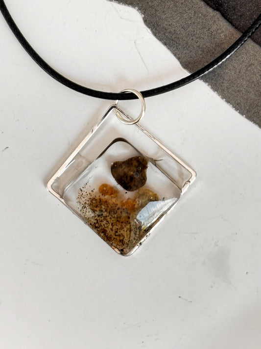 Missouri River Diamond Pendant (silver-plated)
